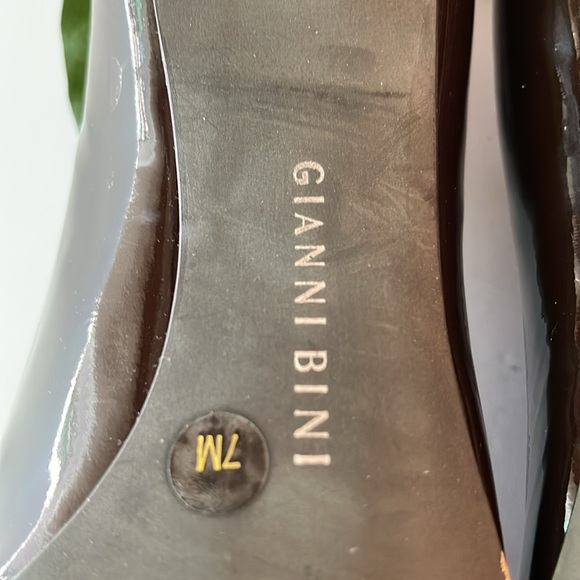 GIANNI BINI BROWN BUCKLE PEEP TOE HEELS - Picture 8 of 8